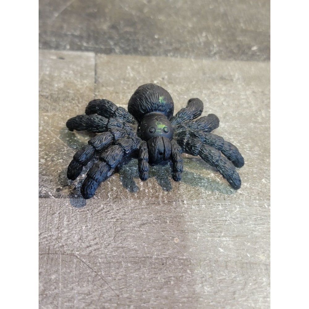 Mini scary tarantula spider Halloween toy figure